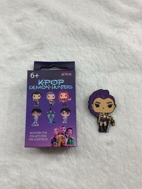 Netflix K-Pop Demon Hunters Loungefly Mystery Enamel Pin – Rumi